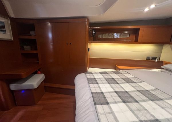 Beneteau Oceanis 60 image