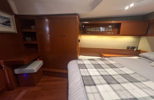 Beneteau Oceanis 60 image