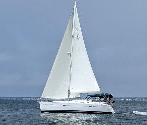 Beneteau 373 image