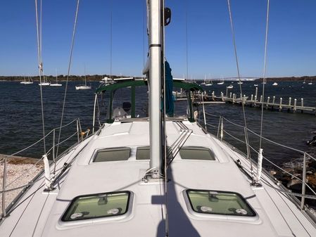 Beneteau 373 image