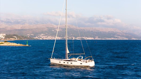 Jeanneau 64 image