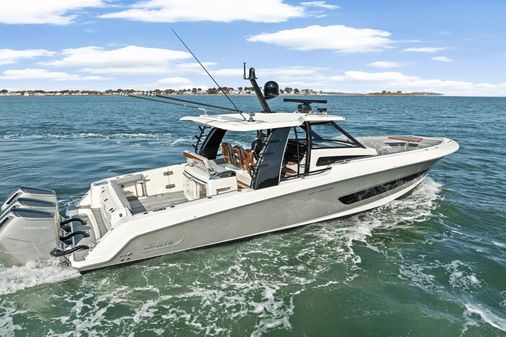 Boston Whaler 420 Outrage image