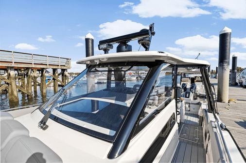 Boston Whaler 420 Outrage image