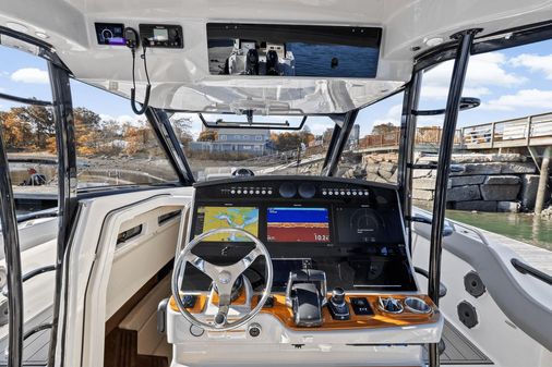 Boston Whaler 420 Outrage image