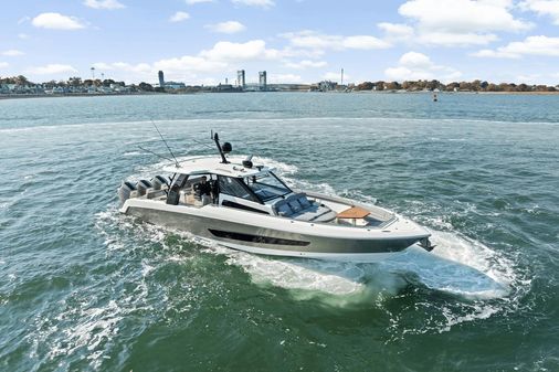 Boston Whaler 420 Outrage image