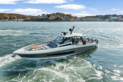 Boston Whaler 420 Outrage image