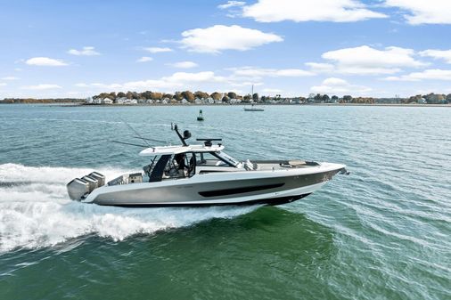 Boston Whaler 420 Outrage image