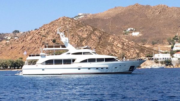 Benetti Tradition 100