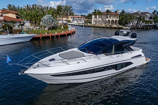 Sunseeker 60 EVO PREDATOR image