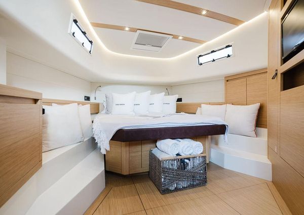 Pardo Yachts Pardo 43 image