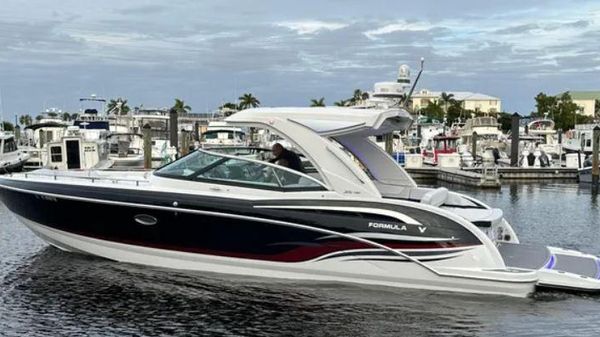 Formula 350 Crossover Bowrider I/O