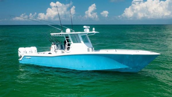 Invincible 36 Center Console