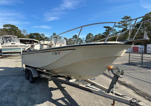 Boston-whaler OUTRAGE-20-WD image