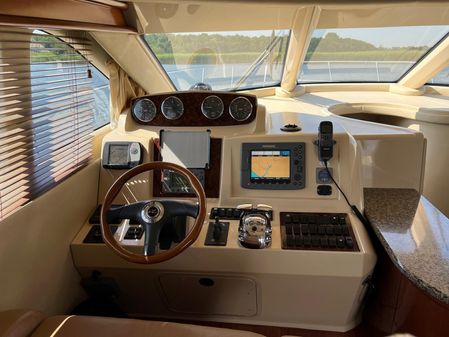 Sea Ray 455 image