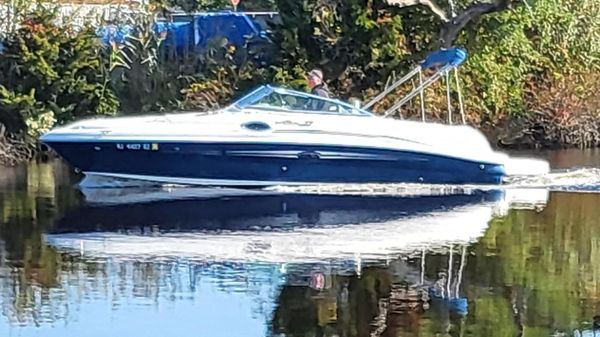Sea Ray 240 Sundeck