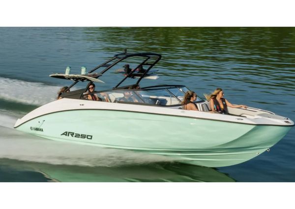 Yamaha Boats AR250 image