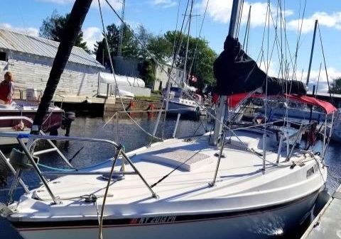 Newport 27 MKII