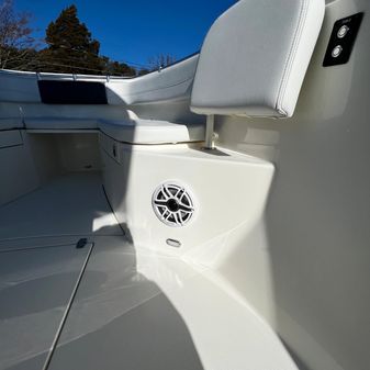 Cobia 280 Center Console image