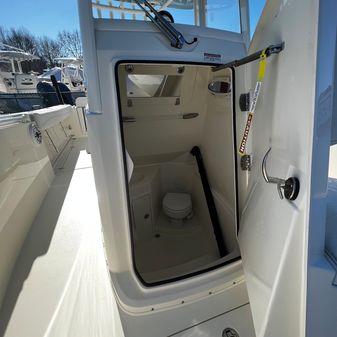 Cobia 280 Center Console image