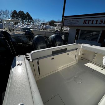 Cobia 280 Center Console image