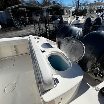 Cobia 280 Center Console image
