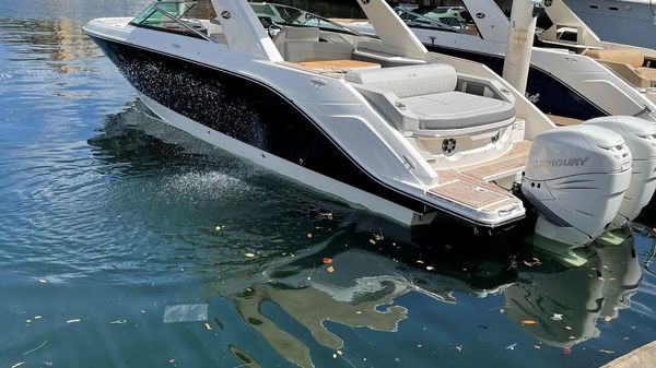 Sea Ray SLX 310 OB