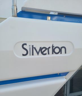 Silverton 372 Motor Yacht image
