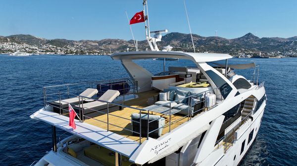 Azimut Grande 27M image