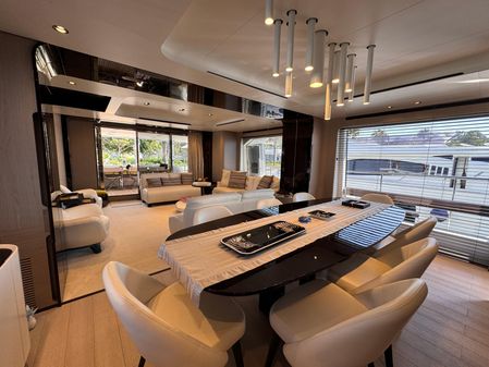 Azimut Grande 27M image