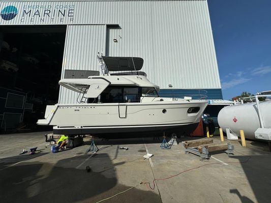 Beneteau SWIFT-TRAWLER-35 - main image