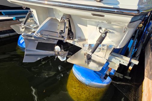 Crownline 255 SS SURF image