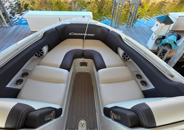 Crownline 255 SS SURF image