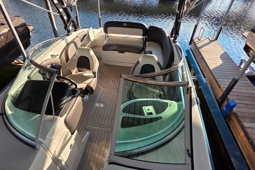 Crownline 255 SS SURF image