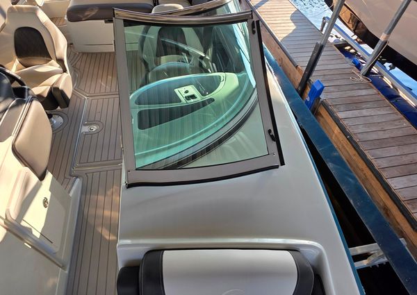 Crownline 255 SS SURF image