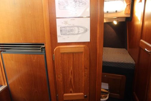 Hardy 42-COMMODORE image