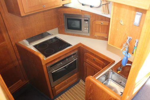 Hardy 42-COMMODORE image