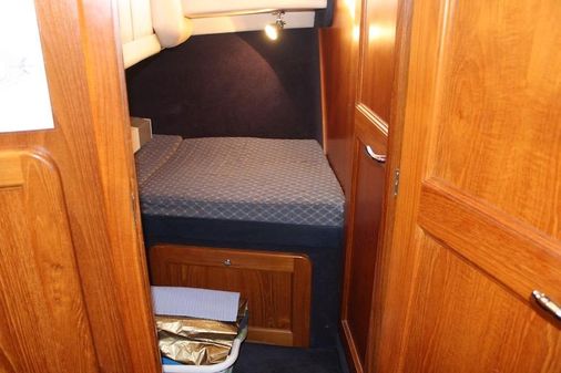 Hardy 42-COMMODORE image