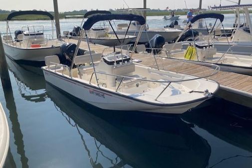 Boston-whaler 17-MONTAUK image