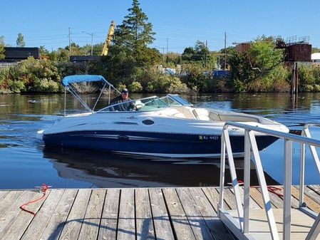 Sea-ray 240-SUNDECK image