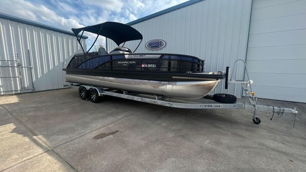 Bennington 24 RTFB