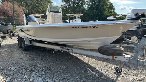 Blue Wave 2400 PURE BAY 