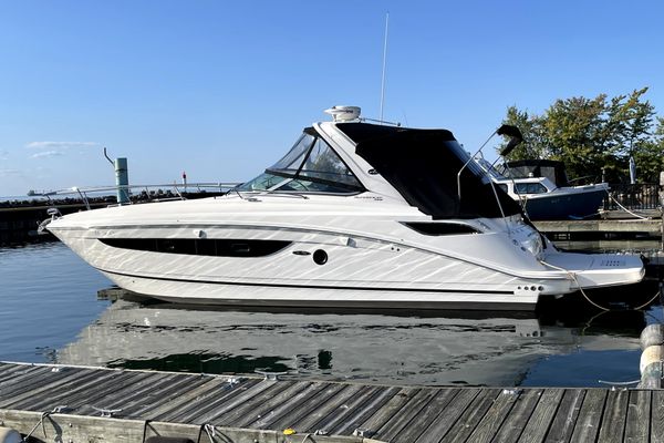 Sea Ray 350 Sundancer - main image