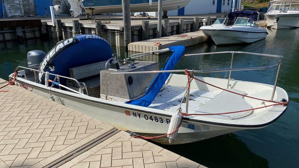 Boston Whaler 17 Montauk 