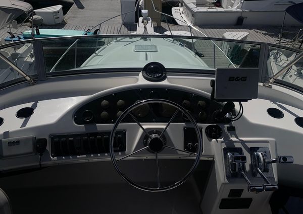 Bayliner 3388-COMMAND-BRIDGE-MOTORYACHT image