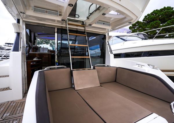 Galeon 43 SKY image