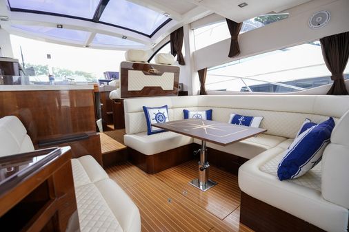 Galeon 43 SKY image