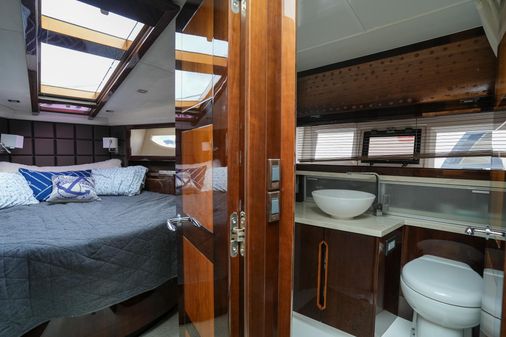 Galeon 43 SKY image