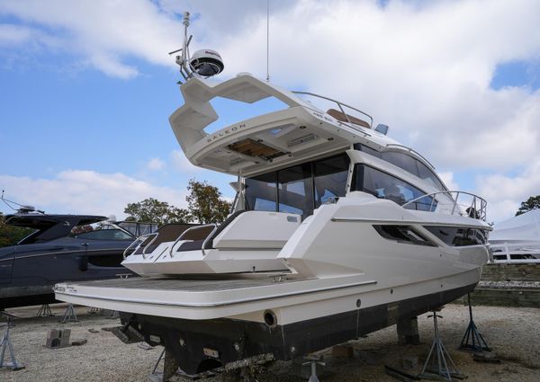 Galeon 43 SKY image