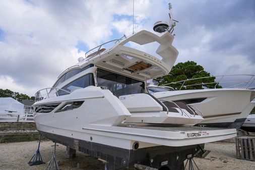 Galeon 43 SKY image