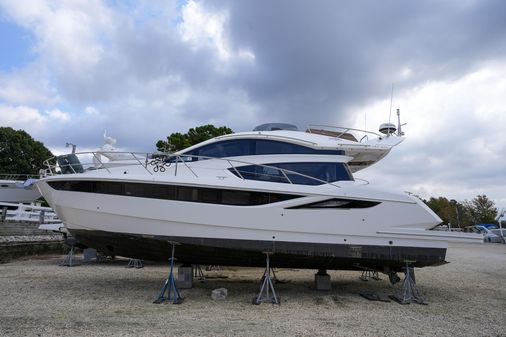 Galeon 43 SKY image